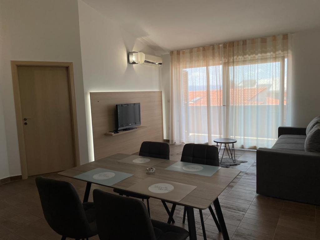 Apartments Vukovic Podstrana Rom bilde