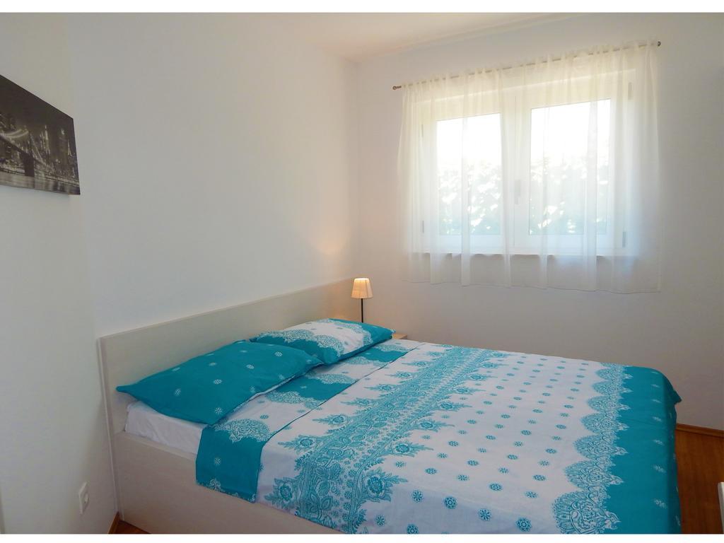 Apartments Vukovic Podstrana Rom bilde